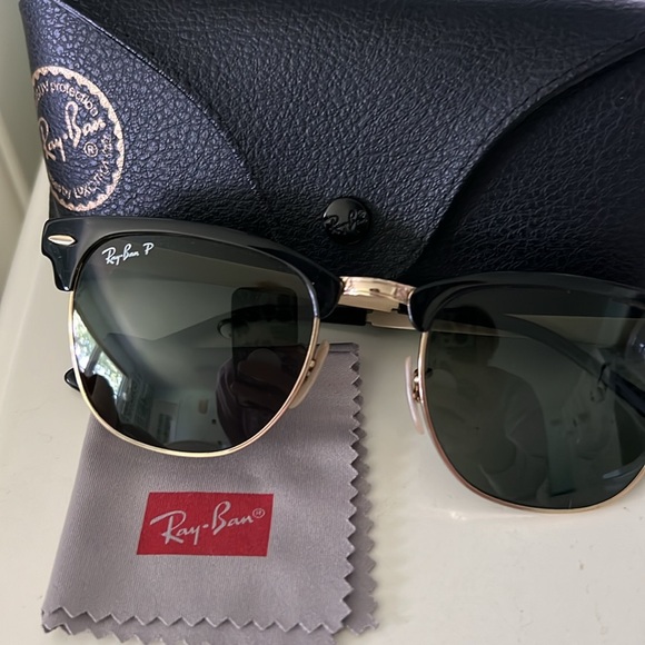 Classic RayBans - Picture 3 of 3